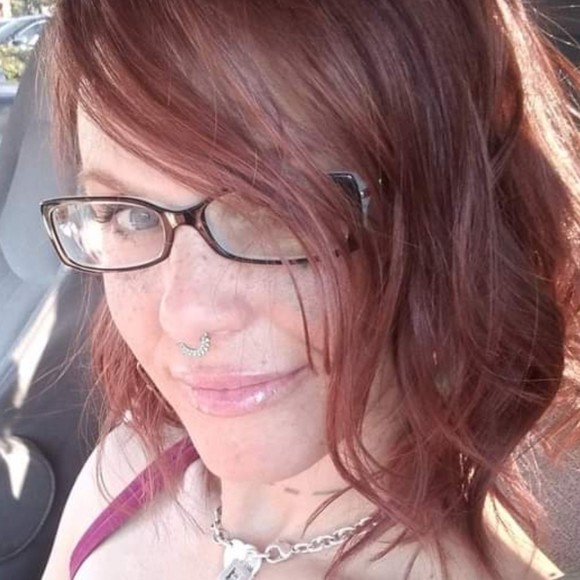 Meet your Posher, Emma - Picture 1 of 1